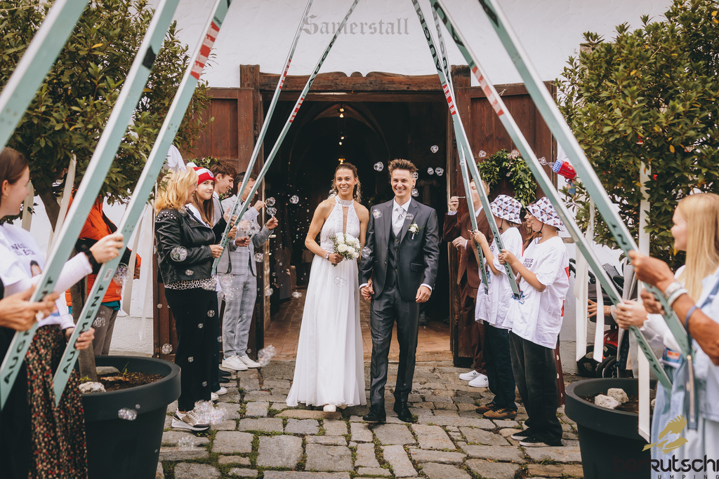 17.10.2026, Leogang, AUT, Hochzeit von Lisa und Manuel Fettner. Im Bild die österreichische Skispringerin Lisa Eder und der ehemalige österreichische Skispringer Manuel Fettner bei ihrer Hochzeit in Leogang. EXPA Pictures © 2026, PhotoCredit: EXPA/Stefanie Oberhauser