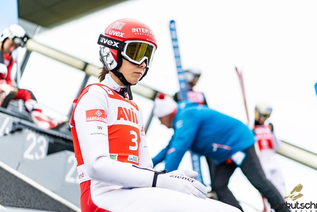 23.10.2026, Vogtland Arena, Klingenthal, GER, FIS Weltcup Ski Sprung, Sommer Grand Prix, Klingenthal, Damen, Einzelbewerb, Qualifikation, im Bild Lisa Fettner (AUT) // Lisa Fettner (AUT) during the qualification for the women individual competition of Ski Jumping Summer Grand Prix of the FIS Ski Jumping World Cup in Klingenthal, Germany on 2026/10/23. EXPA Pictures © 2026, PhotoCredit: EXPA/ Tadeusz Mieczynski