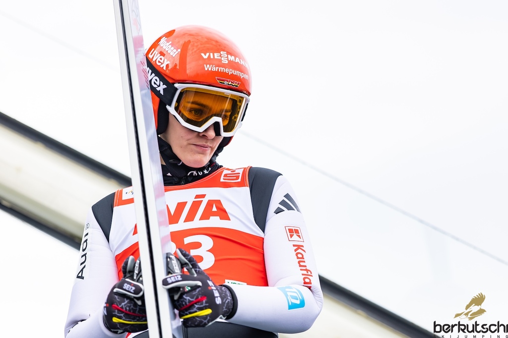 23.10.2026, Vogtland Arena, Klingenthal, GER, FIS Weltcup Ski Sprung, Sommer Grand Prix, Klingenthal, Damen, Einzelbewerb, Qualifikation, im Bild Selina Freitag (GER) // Selina Freitag (GER) during the qualification for the women individual competition of Ski Jumping Summer Grand Prix of the FIS Ski Jumping World Cup in Klingenthal, Germany on 2026/10/23. EXPA Pictures © 2026, PhotoCredit: EXPA/ Tadeusz Mieczynski