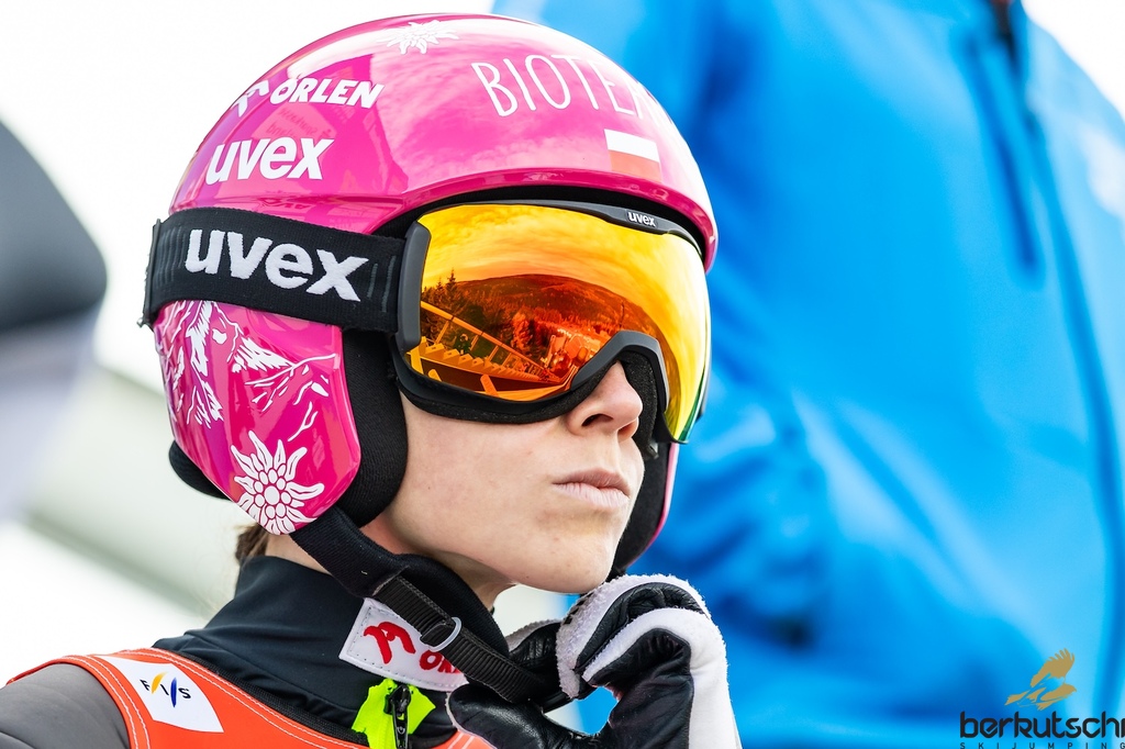 23.10.2026, Vogtland Arena, Klingenthal, GER, FIS Weltcup Ski Sprung, Sommer Grand Prix, Klingenthal, Damen, Einzelbewerb, Qualifikation, im Bild Anna Twardosz (POL) // Anna Twardosz (POL) during the qualification for the women individual competition of Ski Jumping Summer Grand Prix of the FIS Ski Jumping World Cup in Klingenthal, Germany on 2026/10/23. EXPA Pictures © 2026, PhotoCredit: EXPA/ Tadeusz Mieczynski