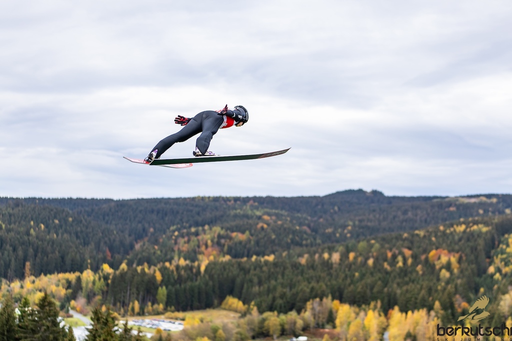 23.10.2026, Vogtland Arena, Klingenthal, GER, FIS Weltcup Ski Sprung, Sommer Grand Prix, Klingenthal, Damen, Einzelbewerb, Qualifikation, im Bild Luisa Goerlich (GER) // Luisa Goerlich (GER) during the qualification for the women individual competition of Ski Jumping Summer Grand Prix of the FIS Ski Jumping World Cup in Klingenthal, Germany on 2026/10/23. EXPA Pictures © 2026, PhotoCredit: EXPA/ Tadeusz Mieczynski