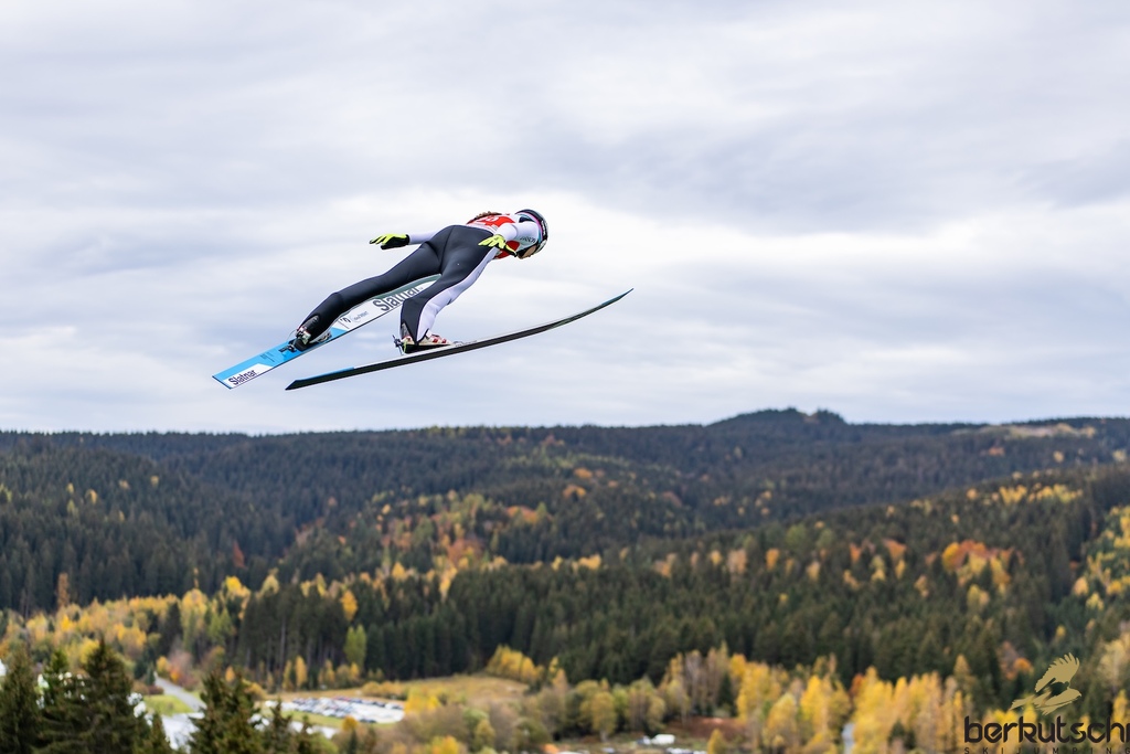 23.10.2026, Vogtland Arena, Klingenthal, GER, FIS Weltcup Ski Sprung, Sommer Grand Prix, Klingenthal, Damen, Einzelbewerb, Qualifikation, im Bild Nicole Maurer (CAN) // Nicole Maurer (CAN) during the qualification for the women individual competition of Ski Jumping Summer Grand Prix of the FIS Ski Jumping World Cup in Klingenthal, Germany on 2026/10/23. EXPA Pictures © 2026, PhotoCredit: EXPA/ Tadeusz Mieczynski
