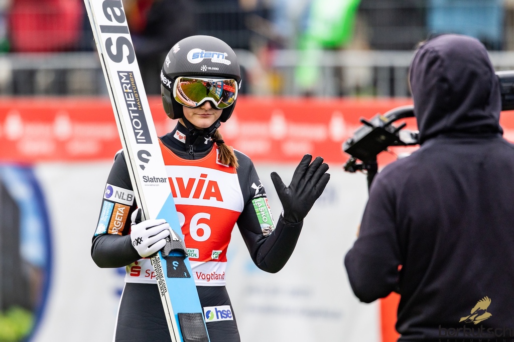 23.10.2026, Vogtland Arena, Klingenthal, GER, FIS Weltcup Ski Sprung, Sommer Grand Prix, Klingenthal, Damen, Einzelbewerb, Qualifikation, im Bild Katra Komar (SLO) // Katra Komar (SLO) during the qualification for the women individual competition of Ski Jumping Summer Grand Prix of the FIS Ski Jumping World Cup in Klingenthal, Germany on 2026/10/23. EXPA Pictures © 2026, PhotoCredit: EXPA/ Tadeusz Mieczynski
