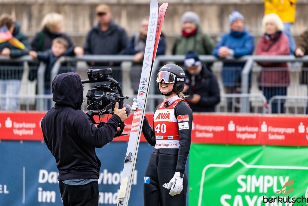 23.10.2026, Vogtland Arena, Klingenthal, GER, FIS Weltcup Ski Sprung, Sommer Grand Prix, Klingenthal, Damen, Einzelbewerb, Qualifikation, im Bild Hannah Wiegele (AUT) // Hannah Wiegele (AUT) during the qualification for the women individual competition of Ski Jumping Summer Grand Prix of the FIS Ski Jumping World Cup in Klingenthal, Germany on 2026/10/23. EXPA Pictures © 2026, PhotoCredit: EXPA/ Tadeusz Mieczynski