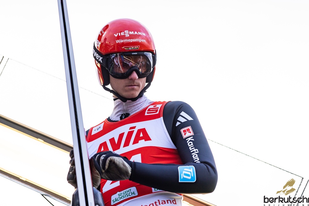 23.10.2026, Vogtland Arena, Klingenthal, GER, FIS Weltcup Ski Sprung, Sommer Grand Prix, Klingenthal, Herren, Einzelbewerb, Qualifikation, im Bild Karl Geiger (GER) // Karl Geiger (GER) during the qualification for the men individual competition of Ski Jumping Summer Grand Prix of the FIS Ski Jumping World Cup in Klingenthal, Germany on 2026/10/23. EXPA Pictures © 2026, PhotoCredit: EXPA/ Tadeusz Mieczynski