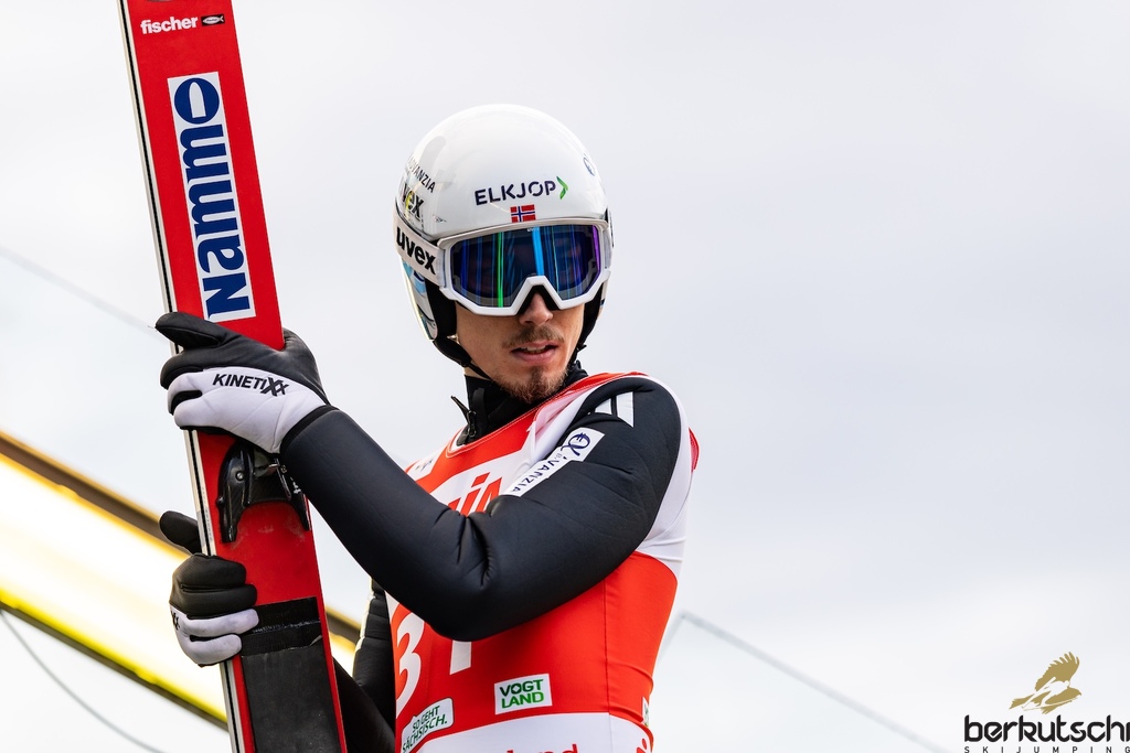23.10.2026, Vogtland Arena, Klingenthal, GER, FIS Weltcup Ski Sprung, Sommer Grand Prix, Klingenthal, Herren, Einzelbewerb, Qualifikation, im Bild Johann Andre Forfang (NOR) // Johann Andre Forfang (NOR) during the qualification for the men individual competition of Ski Jumping Summer Grand Prix of the FIS Ski Jumping World Cup in Klingenthal, Germany on 2026/10/23. EXPA Pictures © 2026, PhotoCredit: EXPA/ Tadeusz Mieczynski
