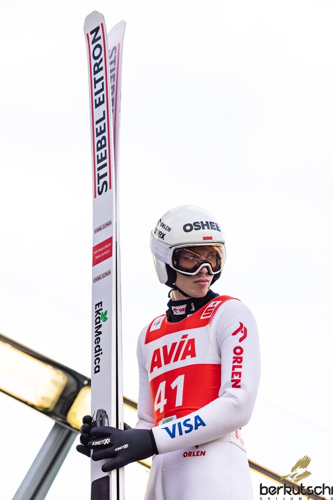 23.10.2026, Vogtland Arena, Klingenthal, GER, FIS Weltcup Ski Sprung, Sommer Grand Prix, Klingenthal, Herren, Einzelbewerb, Qualifikation, im Bild Kacper Tomasiak (POL) // Kacper Tomasiak (POL) during the qualification for the men individual competition of Ski Jumping Summer Grand Prix of the FIS Ski Jumping World Cup in Klingenthal, Germany on 2026/10/23. EXPA Pictures © 2026, PhotoCredit: EXPA/ Tadeusz Mieczynski