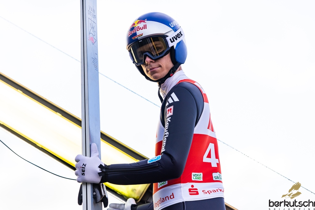 23.10.2026, Vogtland Arena, Klingenthal, GER, FIS Weltcup Ski Sprung, Sommer Grand Prix, Klingenthal, Herren, Einzelbewerb, Qualifikation, im Bild Andreas Wellinger (GER) // Andreas Wellinger (GER) during the qualification for the men individual competition of Ski Jumping Summer Grand Prix of the FIS Ski Jumping World Cup in Klingenthal, Germany on 2026/10/23. EXPA Pictures © 2026, PhotoCredit: EXPA/ Tadeusz Mieczynski