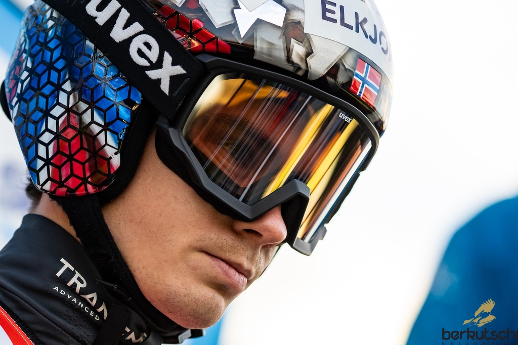 23.10.2026, Vogtland Arena, Klingenthal, GER, FIS Weltcup Ski Sprung, Sommer Grand Prix, Klingenthal, Herren, Einzelbewerb, Qualifikation, im Bild Marius Lindvik (NOR) // Marius Lindvik (NOR) during the qualification for the men individual competition of Ski Jumping Summer Grand Prix of the FIS Ski Jumping World Cup in Klingenthal, Germany on 2026/10/23. EXPA Pictures © 2026, PhotoCredit: EXPA/ Tadeusz Mieczynski