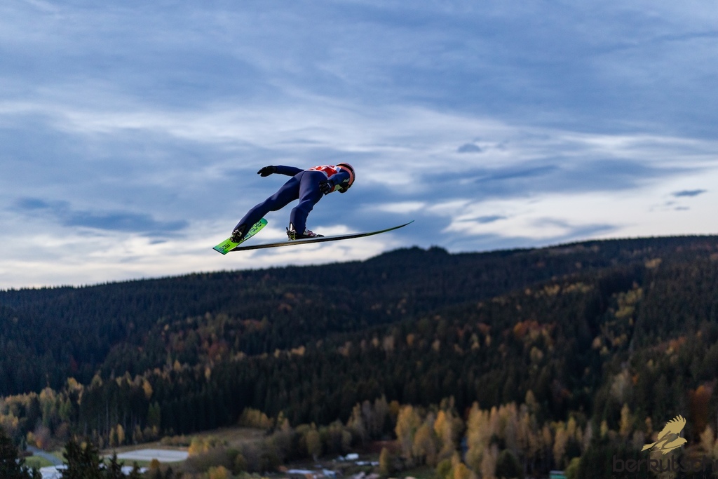 23.10.2026, Vogtland Arena, Klingenthal, GER, FIS Weltcup Ski Sprung, Sommer Grand Prix, Klingenthal, Herren, Einzelbewerb, Qualifikation, im Bild Pius Paschke (GER) // Pius Paschke (GER) during the qualification for the men individual competition of Ski Jumping Summer Grand Prix of the FIS Ski Jumping World Cup in Klingenthal, Germany on 2026/10/23. EXPA Pictures © 2026, PhotoCredit: EXPA/ Tadeusz Mieczynski