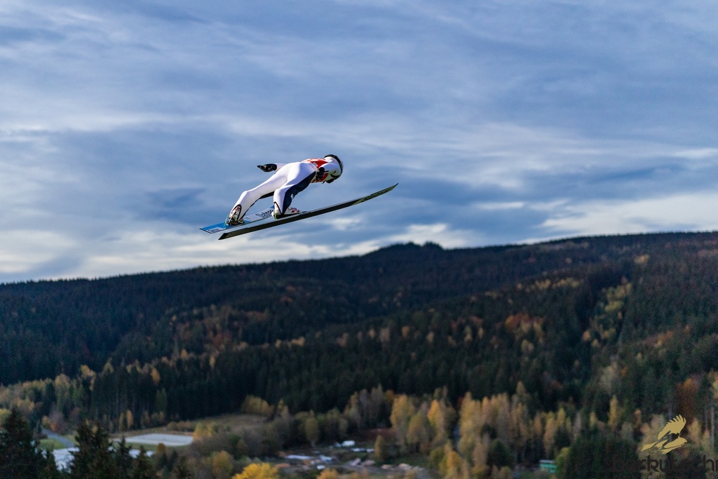 23.10.2026, Vogtland Arena, Klingenthal, GER, FIS Weltcup Ski Sprung, Sommer Grand Prix, Klingenthal, Herren, Einzelbewerb, Qualifikation, im Bild Vladimir Zografski (BUL) // Vladimir Zografski (BUL) during the qualification for the men individual competition of Ski Jumping Summer Grand Prix of the FIS Ski Jumping World Cup in Klingenthal, Germany on 2026/10/23. EXPA Pictures © 2026, PhotoCredit: EXPA/ Tadeusz Mieczynski