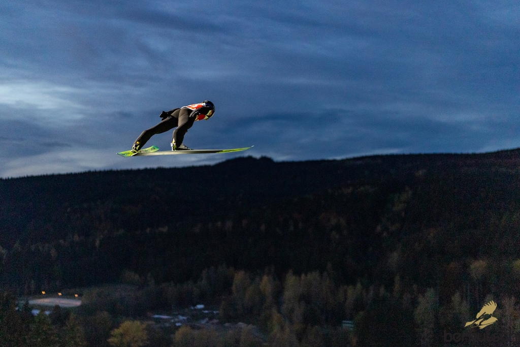 23.10.2026, Vogtland Arena, Klingenthal, GER, FIS Weltcup Ski Sprung, Sommer Grand Prix, Klingenthal, Herren, Einzelbewerb, Qualifikation, im Bild Stephan Embacher (AUT) // Stephan Embacher (AUT) during the qualification for the men individual competition of Ski Jumping Summer Grand Prix of the FIS Ski Jumping World Cup in Klingenthal, Germany on 2026/10/23. EXPA Pictures © 2026, PhotoCredit: EXPA/ Tadeusz Mieczynski