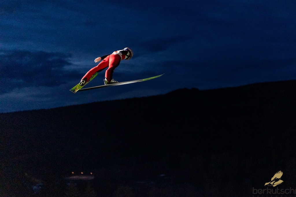 23.10.2026, Vogtland Arena, Klingenthal, GER, FIS Weltcup Ski Sprung, Sommer Grand Prix, Klingenthal, Herren, Einzelbewerb, Qualifikation, im Bild Maximilian Ortner (AUT) // Maximilian Ortner (AUT) during the qualification for the men individual competition of Ski Jumping Summer Grand Prix of the FIS Ski Jumping World Cup in Klingenthal, Germany on 2026/10/23. EXPA Pictures © 2026, PhotoCredit: EXPA/ Tadeusz Mieczynski