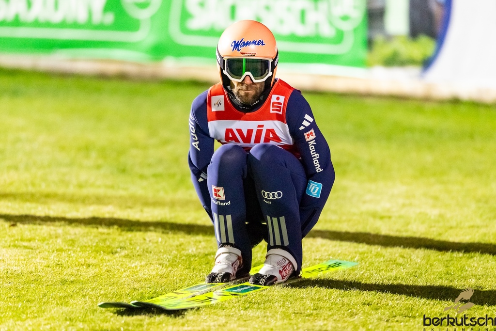 23.10.2026, Vogtland Arena, Klingenthal, GER, FIS Weltcup Ski Sprung, Sommer Grand Prix, Klingenthal, Herren, Einzelbewerb, Qualifikation, im Bild Pius Paschke (GER) // Pius Paschke (GER) during the qualification for the men individual competition of Ski Jumping Summer Grand Prix of the FIS Ski Jumping World Cup in Klingenthal, Germany on 2026/10/23. EXPA Pictures © 2026, PhotoCredit: EXPA/ Tadeusz Mieczynski