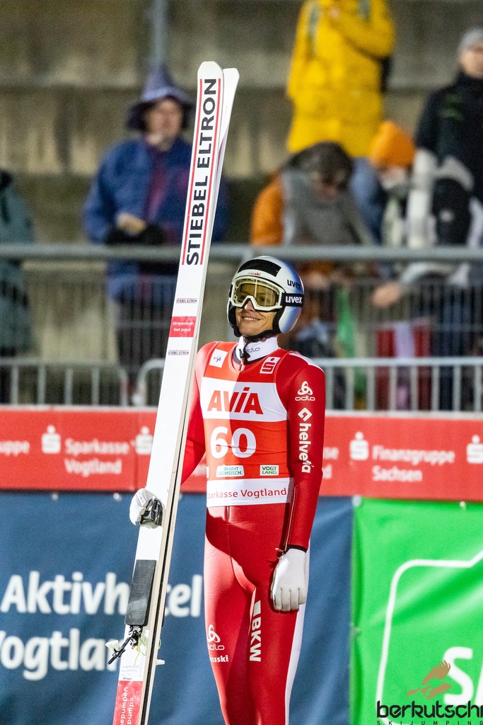 23.10.2026, Vogtland Arena, Klingenthal, GER, FIS Weltcup Ski Sprung, Sommer Grand Prix, Klingenthal, Herren, Einzelbewerb, Qualifikation, im Bild Gregor Deschwanden (SUI) // Gregor Deschwanden (SUI) during the qualification for the men individual competition of Ski Jumping Summer Grand Prix of the FIS Ski Jumping World Cup in Klingenthal, Germany on 2026/10/23. EXPA Pictures © 2026, PhotoCredit: EXPA/ Tadeusz Mieczynski