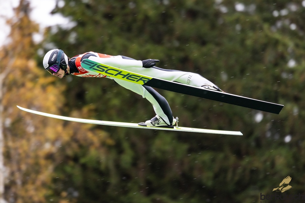 24.10.2026, Vogtland Arena, Klingenthal, GER, FIS Weltcup Ski Sprung, Sommer Grand Prix, Klingenthal, Herren, Einzelbewerb, im Bild Henry Loher (USA) // Henry Loher (USA) during the men individual competition of Ski Jumping Summer Grand Prix of the FIS Ski Jumping World Cup in Klingenthal, Germany on 2026/10/24. EXPA Pictures © 2026, PhotoCredit: EXPA/ Tadeusz Mieczynski