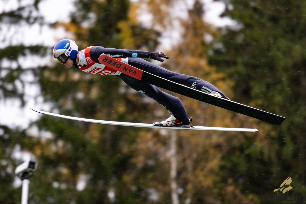 24.10.2026, Vogtland Arena, Klingenthal, GER, FIS Weltcup Ski Sprung, Sommer Grand Prix, Klingenthal, Herren, Einzelbewerb, im Bild Andreas Wellinger (GER) // Andreas Wellinger (GER) during the men individual competition of Ski Jumping Summer Grand Prix of the FIS Ski Jumping World Cup in Klingenthal, Germany on 2026/10/24. EXPA Pictures © 2026, PhotoCredit: EXPA/ Tadeusz Mieczynski