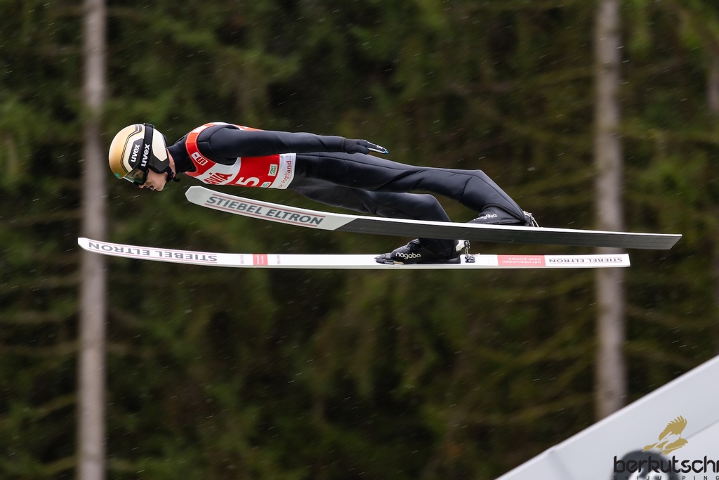 24.10.2026, Vogtland Arena, Klingenthal, GER, FIS Weltcup Ski Sprung, Sommer Grand Prix, Klingenthal, Herren, Einzelbewerb, im Bild Danil Vassilyev (KAZ) // Danil Vassilyev (KAZ) during the men individual competition of Ski Jumping Summer Grand Prix of the FIS Ski Jumping World Cup in Klingenthal, Germany on 2026/10/24. EXPA Pictures © 2026, PhotoCredit: EXPA/ Tadeusz Mieczynski