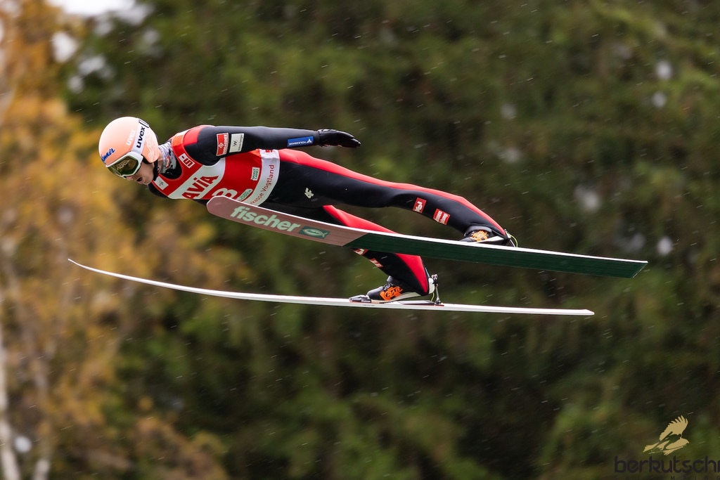 24.10.2026, Vogtland Arena, Klingenthal, GER, FIS Weltcup Ski Sprung, Sommer Grand Prix, Klingenthal, Herren, Einzelbewerb, im Bild Jan Hoerl (AUT) // Jan Hoerl (AUT) during the men individual competition of Ski Jumping Summer Grand Prix of the FIS Ski Jumping World Cup in Klingenthal, Germany on 2026/10/24. EXPA Pictures © 2026, PhotoCredit: EXPA/ Tadeusz Mieczynski