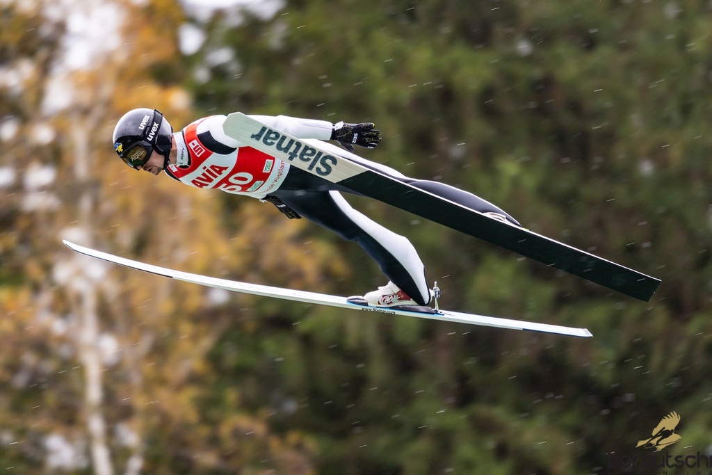 24.10.2026, Vogtland Arena, Klingenthal, GER, FIS Weltcup Ski Sprung, Sommer Grand Prix, Klingenthal, Herren, Einzelbewerb, im Bild Vitaliy Kalinichenko (UKR) // Vitaliy Kalinichenko (UKR) during the men individual competition of Ski Jumping Summer Grand Prix of the FIS Ski Jumping World Cup in Klingenthal, Germany on 2026/10/24. EXPA Pictures © 2026, PhotoCredit: EXPA/ Tadeusz Mieczynski