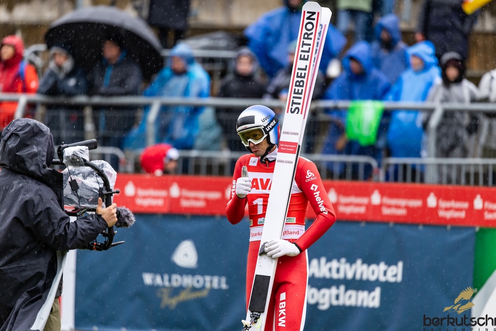 24.10.2026, Vogtland Arena, Klingenthal, GER, FIS Weltcup Ski Sprung, Sommer Grand Prix, Klingenthal, Herren, Einzelbewerb, im Bild Gregor Deschwanden (SUI) // Gregor Deschwanden (SUI) during the men individual competition of Ski Jumping Summer Grand Prix of the FIS Ski Jumping World Cup in Klingenthal, Germany on 2026/10/24. EXPA Pictures © 2026, PhotoCredit: EXPA/ Tadeusz Mieczynski