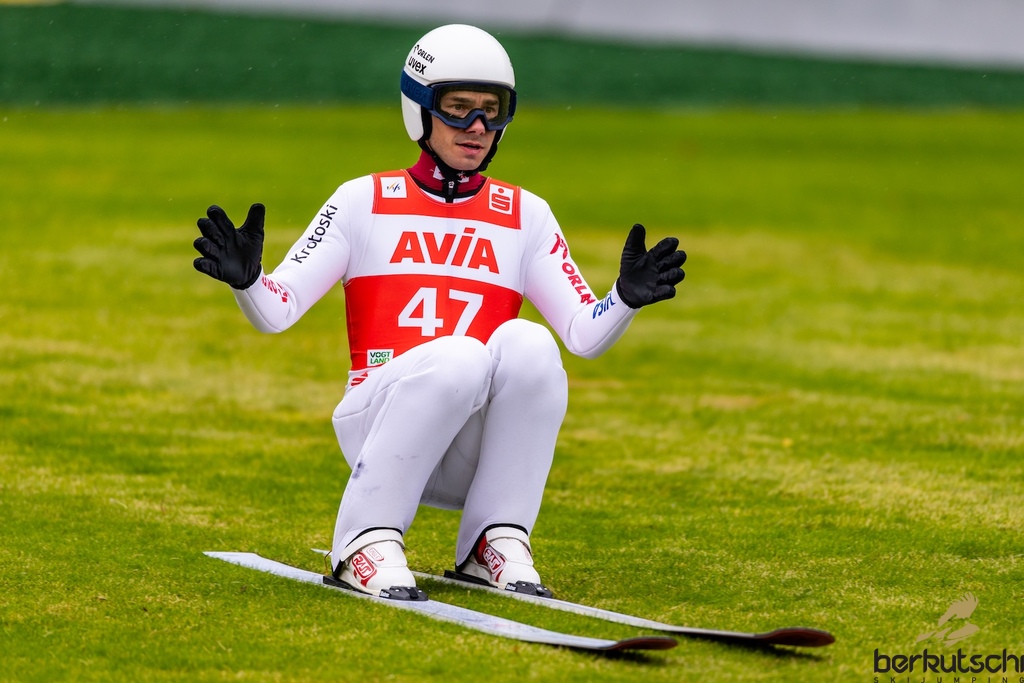 24.10.2026, Vogtland Arena, Klingenthal, GER, FIS Weltcup Ski Sprung, Sommer Grand Prix, Klingenthal, Herren, Einzelbewerb, im Bild Jakub Wolny (POL) // Jakub Wolny (POL) during the men individual competition of Ski Jumping Summer Grand Prix of the FIS Ski Jumping World Cup in Klingenthal, Germany on 2026/10/24. EXPA Pictures © 2026, PhotoCredit: EXPA/ Tadeusz Mieczynski