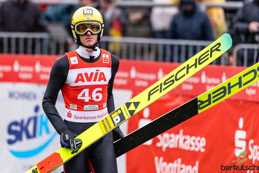 24.10.2026, Vogtland Arena, Klingenthal, GER, FIS Weltcup Ski Sprung, Sommer Grand Prix, Klingenthal, Herren, Einzelbewerb, im Bild Niko Kytosaho (FIN) // Niko Kytosaho (FIN) during the men individual competition of Ski Jumping Summer Grand Prix of the FIS Ski Jumping World Cup in Klingenthal, Germany on 2026/10/24. EXPA Pictures © 2026, PhotoCredit: EXPA/ Tadeusz Mieczynski