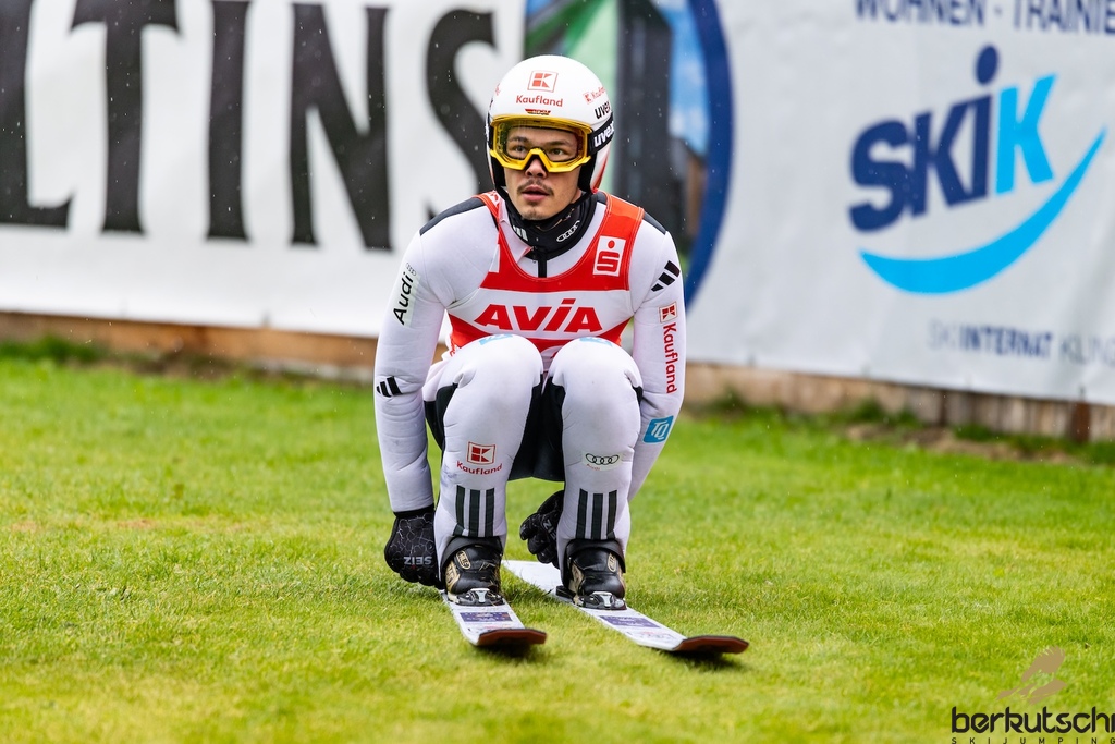 24.10.2026, Vogtland Arena, Klingenthal, GER, FIS Weltcup Ski Sprung, Sommer Grand Prix, Klingenthal, Herren, Einzelbewerb, im Bild Philipp Raimund (GER) // Philipp Raimund (GER) during the men individual competition of Ski Jumping Summer Grand Prix of the FIS Ski Jumping World Cup in Klingenthal, Germany on 2026/10/24. EXPA Pictures © 2026, PhotoCredit: EXPA/ Tadeusz Mieczynski