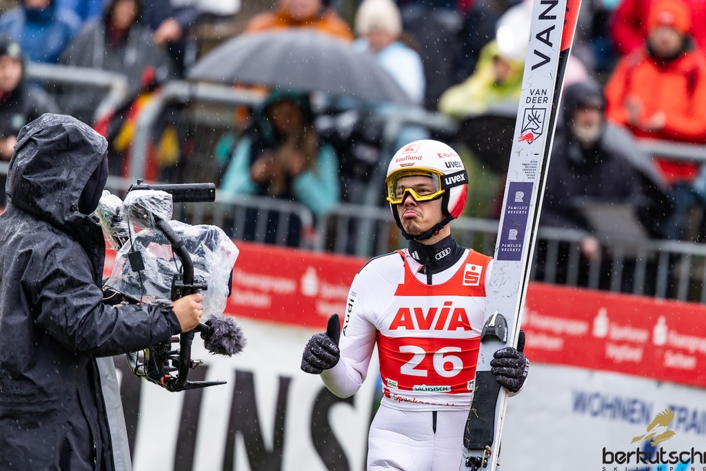24.10.2026, Vogtland Arena, Klingenthal, GER, FIS Weltcup Ski Sprung, Sommer Grand Prix, Klingenthal, Herren, Einzelbewerb, im Bild Philipp Raimund (GER) // Philipp Raimund (GER) during the men individual competition of Ski Jumping Summer Grand Prix of the FIS Ski Jumping World Cup in Klingenthal, Germany on 2026/10/24. EXPA Pictures © 2026, PhotoCredit: EXPA/ Tadeusz Mieczynski
