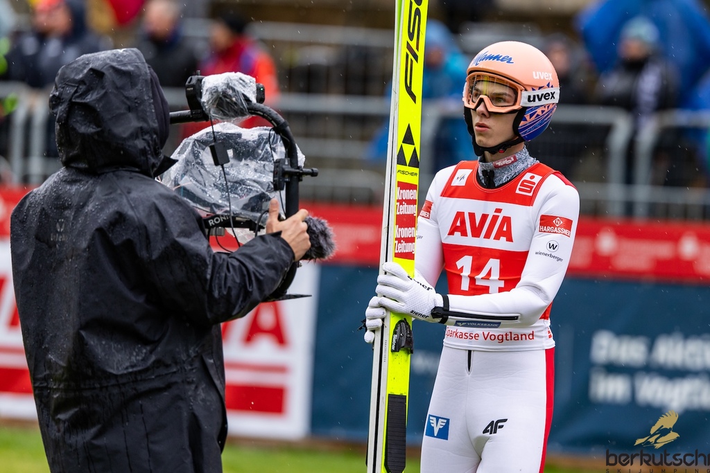 24.10.2026, Vogtland Arena, Klingenthal, GER, FIS Weltcup Ski Sprung, Sommer Grand Prix, Klingenthal, Herren, Einzelbewerb, im Bild Maximilian Ortner (AUT) // Maximilian Ortner (AUT) during the men individual competition of Ski Jumping Summer Grand Prix of the FIS Ski Jumping World Cup in Klingenthal, Germany on 2026/10/24. EXPA Pictures © 2026, PhotoCredit: EXPA/ Tadeusz Mieczynski