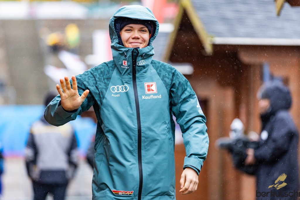 24.10.2026, Vogtland Arena, Klingenthal, GER, FIS Weltcup Ski Sprung, Sommer Grand Prix, Klingenthal, Damen, Einzelbewerb, im Bild Agnes Reisch (GER) // Agnes Reisch (GER) during the women individual competition of Ski Jumping Summer Grand Prix of the FIS Ski Jumping World Cup in Klingenthal, Germany on 2026/10/24. EXPA Pictures © 2026, PhotoCredit: EXPA/ Tadeusz Mieczynski