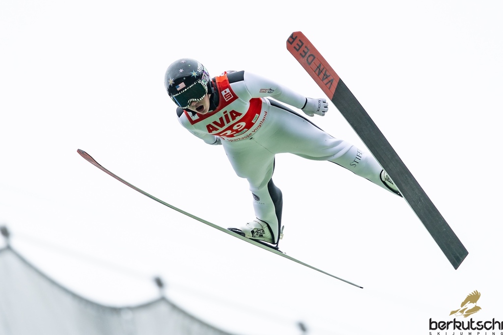24.10.2026, Vogtland Arena, Klingenthal, GER, FIS Weltcup Ski Sprung, Sommer Grand Prix, Klingenthal, Damen, Einzelbewerb, im Bild Josie Johnson (USA) // Josie Johnson (USA) during the women individual competition of Ski Jumping Summer Grand Prix of the FIS Ski Jumping World Cup in Klingenthal, Germany on 2026/10/24. EXPA Pictures © 2026, PhotoCredit: EXPA/ Tadeusz Mieczynski