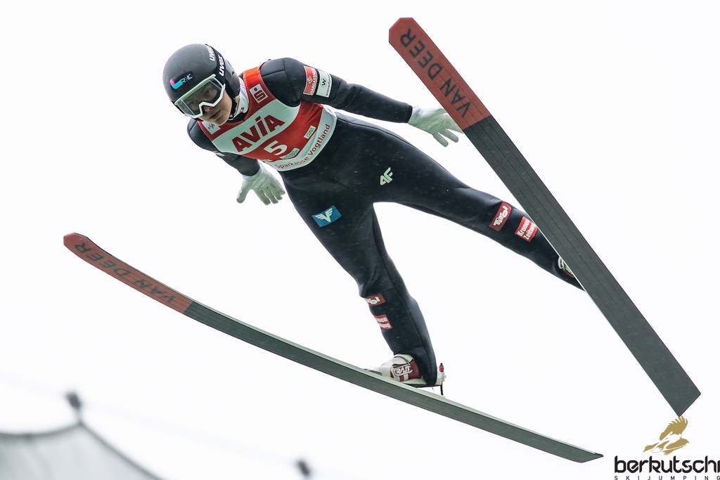 24.10.2026, Vogtland Arena, Klingenthal, GER, FIS Weltcup Ski Sprung, Sommer Grand Prix, Klingenthal, Damen, Einzelbewerb, im Bild Hannah Wiegele (AUT) // Hannah Wiegele (AUT) during the women individual competition of Ski Jumping Summer Grand Prix of the FIS Ski Jumping World Cup in Klingenthal, Germany on 2026/10/24. EXPA Pictures © 2026, PhotoCredit: EXPA/ Tadeusz Mieczynski