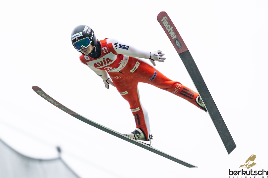 24.10.2026, Vogtland Arena, Klingenthal, GER, FIS Weltcup Ski Sprung, Sommer Grand Prix, Klingenthal, Damen, Einzelbewerb, im Bild Ingvild Synnoeve Midtskogen (NOR) // Ingvild Synnoeve Midtskogen (NOR) during the women individual competition of Ski Jumping Summer Grand Prix of the FIS Ski Jumping World Cup in Klingenthal, Germany on 2026/10/24. EXPA Pictures © 2026, PhotoCredit: EXPA/ Tadeusz Mieczynski