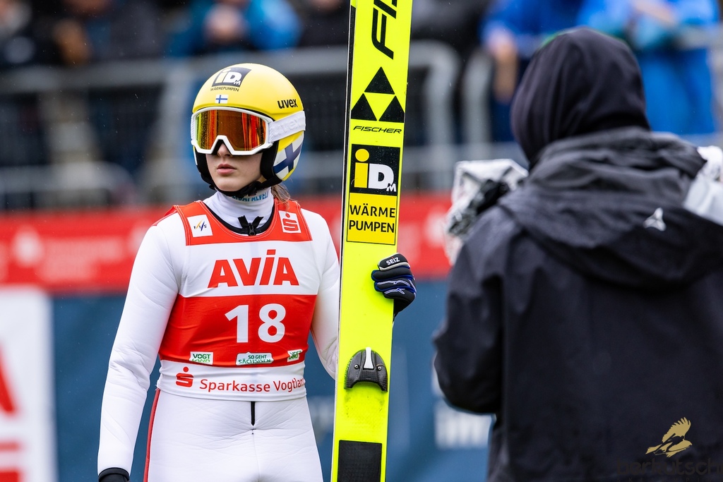 24.10.2026, Vogtland Arena, Klingenthal, GER, FIS Weltcup Ski Sprung, Sommer Grand Prix, Klingenthal, Damen, Einzelbewerb, im Bild Sofia Mattila (FIN) // Sofia Mattila (FIN) during the women individual competition of Ski Jumping Summer Grand Prix of the FIS Ski Jumping World Cup in Klingenthal, Germany on 2026/10/24. EXPA Pictures © 2026, PhotoCredit: EXPA/ Tadeusz Mieczynski