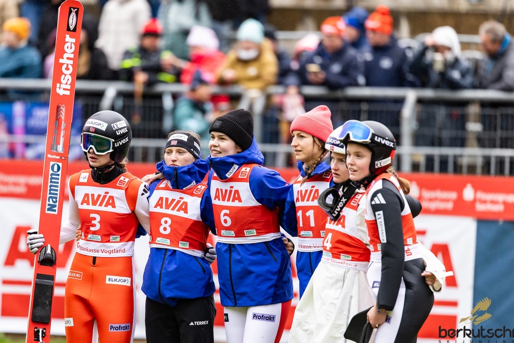 24.10.2026, Vogtland Arena, Klingenthal, GER, FIS Weltcup Ski Sprung, Sommer Grand Prix, Klingenthal, Damen, Einzelbewerb, im Bild Ingvild Synnoeve Midtskogen (NOR) // Ingvild Synnoeve Midtskogen (NOR) during the women individual competition of Ski Jumping Summer Grand Prix of the FIS Ski Jumping World Cup in Klingenthal, Germany on 2026/10/24. EXPA Pictures © 2026, PhotoCredit: EXPA/ Tadeusz Mieczynski