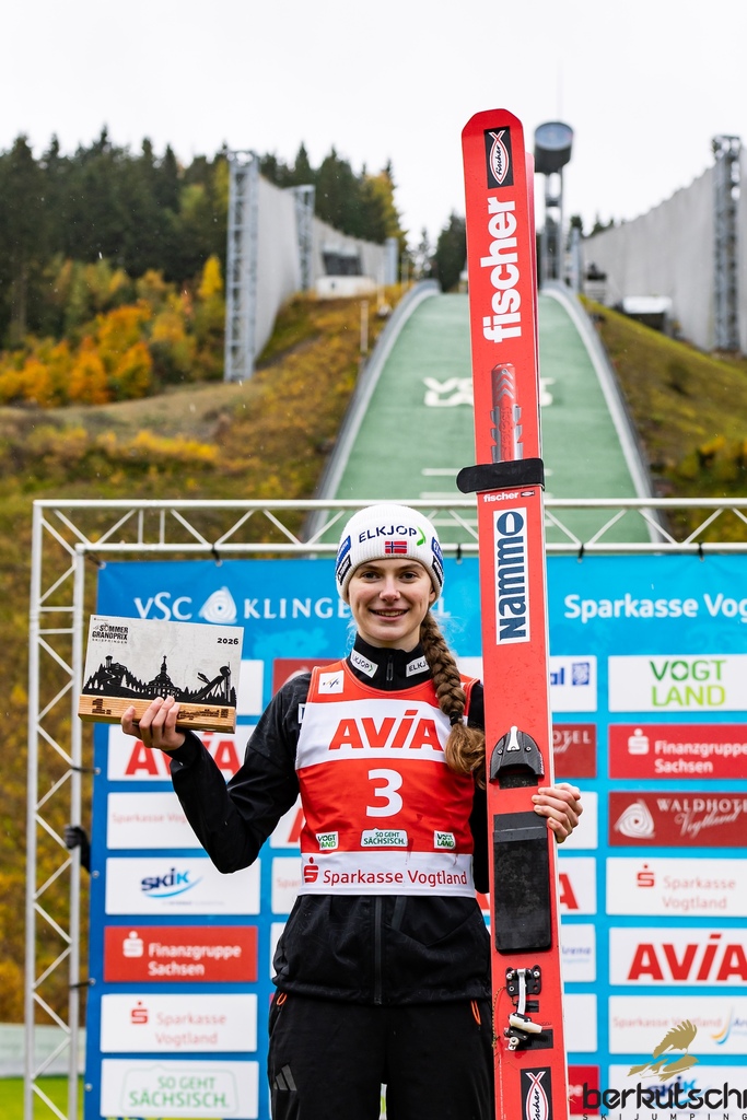24.10.2026, Vogtland Arena, Klingenthal, GER, FIS Weltcup Ski Sprung, Sommer Grand Prix, Klingenthal, Damen, Einzelbewerb, im Bild Ingvild Synnoeve Midtskogen (NOR) // Ingvild Synnoeve Midtskogen (NOR) during the women individual competition of Ski Jumping Summer Grand Prix of the FIS Ski Jumping World Cup in Klingenthal, Germany on 2026/10/24. EXPA Pictures © 2026, PhotoCredit: EXPA/ Tadeusz Mieczynski