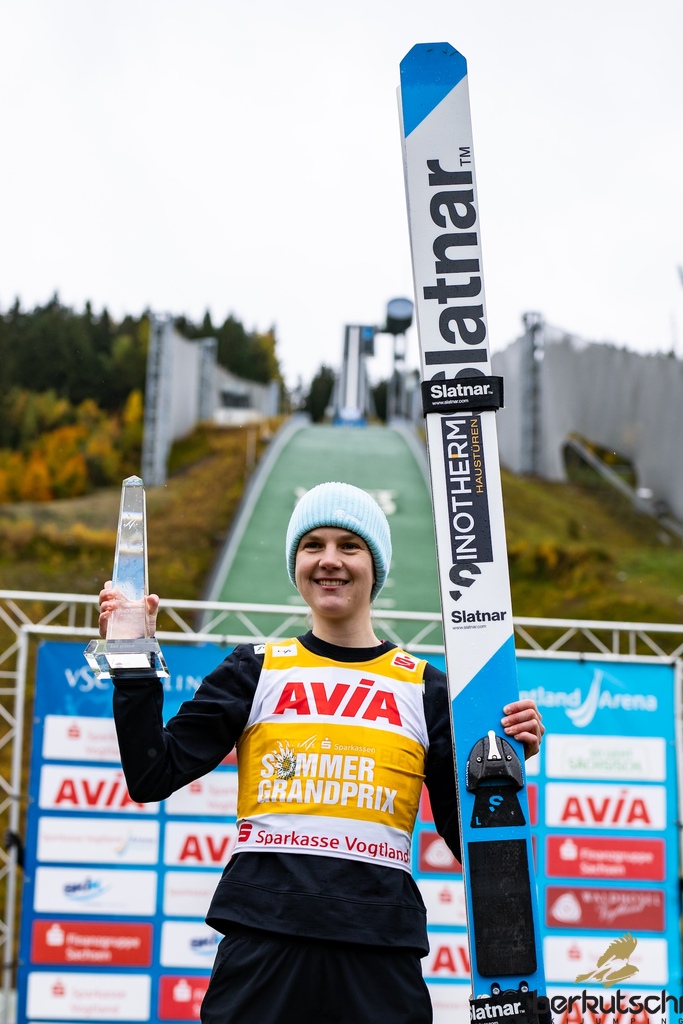 24.10.2026, Vogtland Arena, Klingenthal, GER, FIS Weltcup Ski Sprung, Sommer Grand Prix, Klingenthal, Damen, Einzelbewerb, im Bild Ema Klinec // Ema Klinec during the women individual competition of Ski Jumping Summer Grand Prix of the FIS Ski Jumping World Cup in Klingenthal, Germany on 2026/10/24. EXPA Pictures © 2026, PhotoCredit: EXPA/ Tadeusz Mieczynski