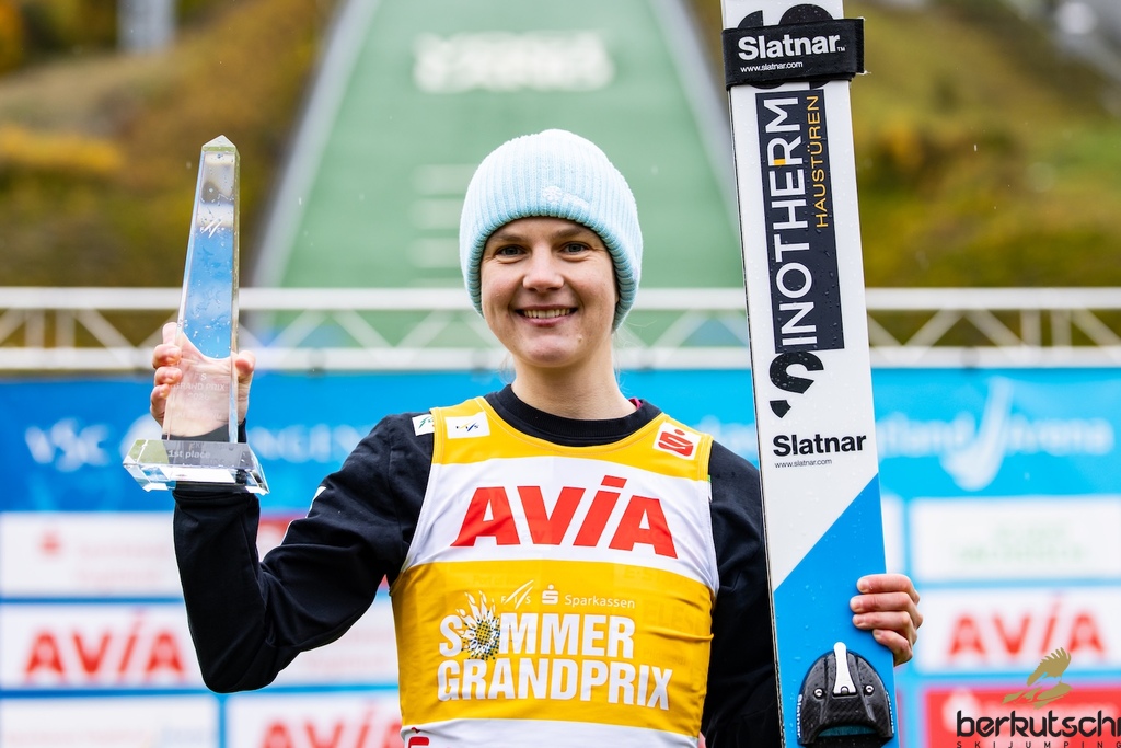 24.10.2026, Vogtland Arena, Klingenthal, GER, FIS Weltcup Ski Sprung, Sommer Grand Prix, Klingenthal, Damen, Einzelbewerb, im Bild Ema Klinec // Ema Klinec during the women individual competition of Ski Jumping Summer Grand Prix of the FIS Ski Jumping World Cup in Klingenthal, Germany on 2026/10/24. EXPA Pictures © 2026, PhotoCredit: EXPA/ Tadeusz Mieczynski