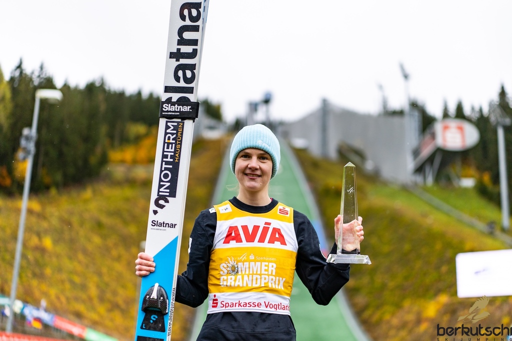 24.10.2026, Vogtland Arena, Klingenthal, GER, FIS Weltcup Ski Sprung, Sommer Grand Prix, Klingenthal, Damen, Einzelbewerb, im Bild Ema Klinec // Ema Klinec during the women individual competition of Ski Jumping Summer Grand Prix of the FIS Ski Jumping World Cup in Klingenthal, Germany on 2026/10/24. EXPA Pictures © 2026, PhotoCredit: EXPA/ Tadeusz Mieczynski