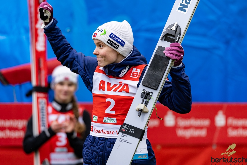 24.10.2026, Vogtland Arena, Klingenthal, GER, FIS Weltcup Ski Sprung, Sommer Grand Prix, Klingenthal, Damen, Einzelbewerb, im Bild Eirin Maria Kvandal (NOR) // Eirin Maria Kvandal (NOR) during the women individual competition of Ski Jumping Summer Grand Prix of the FIS Ski Jumping World Cup in Klingenthal, Germany on 2026/10/24. EXPA Pictures © 2026, PhotoCredit: EXPA/ Tadeusz Mieczynski