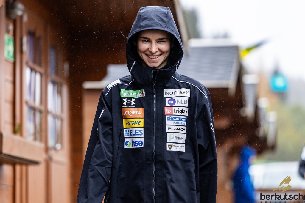 25.10.2026, Vogtland Arena, Klingenthal, GER, FIS Weltcup Ski Sprung, Sommer Grand Prix, Klingenthal, Herren, Teambewerb, im Bild Nika Vodan (SLO) // Nika Vodan (SLO) during the team competition of Ski Jumping Summer Grand Prix of the FIS Ski Jumping World Cup in Klingenthal, Germany on 2026/10/25. EXPA Pictures © 2026, PhotoCredit: EXPA/ Tadeusz Mieczynski
