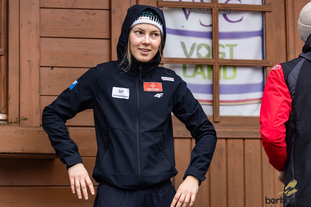 25.10.2026, Vogtland Arena, Klingenthal, GER, FIS Weltcup Ski Sprung, Sommer Grand Prix, Klingenthal, Herren, Teambewerb, im Bild Hannah Wiegele (AUT) // Hannah Wiegele (AUT) during the team competition of Ski Jumping Summer Grand Prix of the FIS Ski Jumping World Cup in Klingenthal, Germany on 2026/10/25. EXPA Pictures © 2026, PhotoCredit: EXPA/ Tadeusz Mieczynski