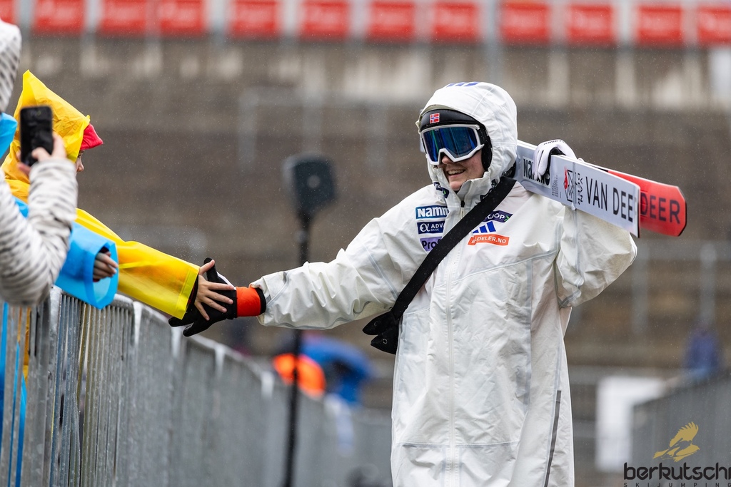 25.10.2026, Vogtland Arena, Klingenthal, GER, FIS Weltcup Ski Sprung, Sommer Grand Prix, Klingenthal, Herren, Teambewerb, im Bild Eirin Maria Kvandal (NOR) // Eirin Maria Kvandal (NOR) during the team competition of Ski Jumping Summer Grand Prix of the FIS Ski Jumping World Cup in Klingenthal, Germany on 2026/10/25. EXPA Pictures © 2026, PhotoCredit: EXPA/ Tadeusz Mieczynski