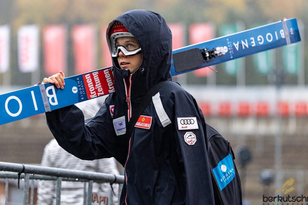25.10.2026, Vogtland Arena, Klingenthal, GER, FIS Weltcup Ski Sprung, Sommer Grand Prix, Klingenthal, Herren, Teambewerb, im Bild Lisa Fettner (AUT) // Lisa Fettner (AUT) during the team competition of Ski Jumping Summer Grand Prix of the FIS Ski Jumping World Cup in Klingenthal, Germany on 2026/10/25. EXPA Pictures © 2026, PhotoCredit: EXPA/ Tadeusz Mieczynski