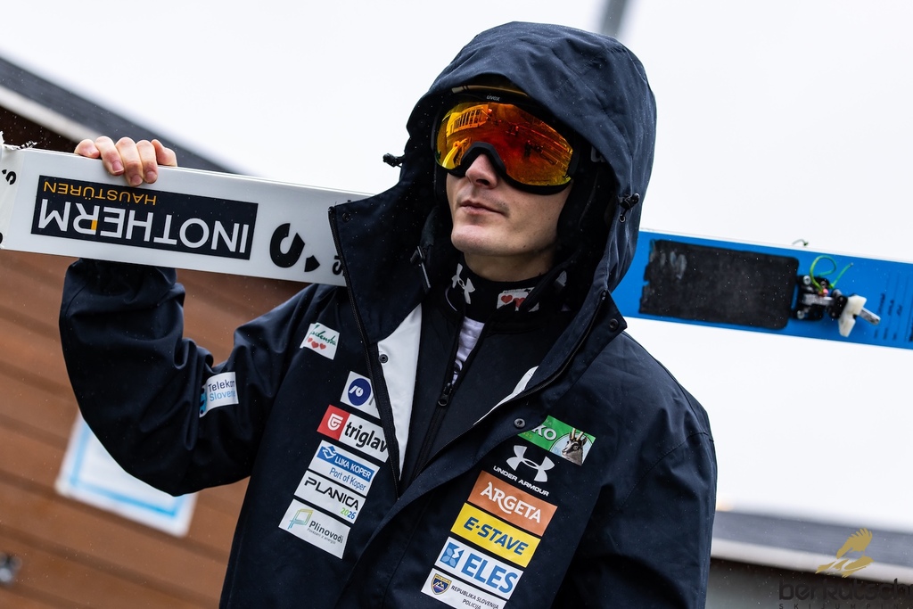 25.10.2026, Vogtland Arena, Klingenthal, GER, FIS Weltcup Ski Sprung, Sommer Grand Prix, Klingenthal, Herren, Teambewerb, im Bild Domen Prevc (SLO) // Domen Prevc (SLO) during the team competition of Ski Jumping Summer Grand Prix of the FIS Ski Jumping World Cup in Klingenthal, Germany on 2026/10/25. EXPA Pictures © 2026, PhotoCredit: EXPA/ Tadeusz Mieczynski