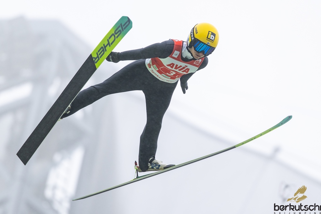 25.10.2026, Vogtland Arena, Klingenthal, GER, FIS Weltcup Ski Sprung, Sommer Grand Prix, Klingenthal, Herren, Teambewerb, im Bild Jenny Rautionaho (FIN) // Jenny Rautionaho (FIN) during the team competition of Ski Jumping Summer Grand Prix of the FIS Ski Jumping World Cup in Klingenthal, Germany on 2026/10/25. EXPA Pictures © 2026, PhotoCredit: EXPA/ Tadeusz Mieczynski