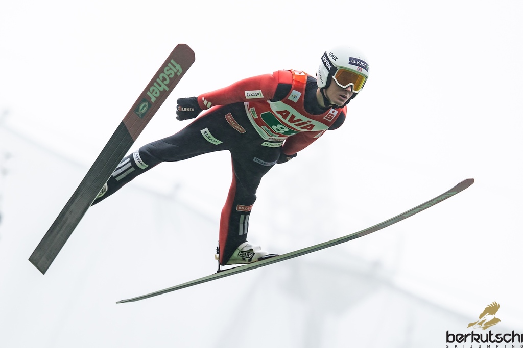 25.10.2026, Vogtland Arena, Klingenthal, GER, FIS Weltcup Ski Sprung, Sommer Grand Prix, Klingenthal, Herren, Teambewerb, im Bild Kristoffer Eriksen Sundal (NOR) // Kristoffer Eriksen Sundal (NOR) during the team competition of Ski Jumping Summer Grand Prix of the FIS Ski Jumping World Cup in Klingenthal, Germany on 2026/10/25. EXPA Pictures © 2026, PhotoCredit: EXPA/ Tadeusz Mieczynski