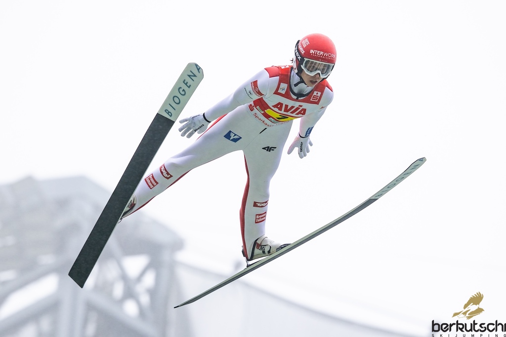 25.10.2026, Vogtland Arena, Klingenthal, GER, FIS Weltcup Ski Sprung, Sommer Grand Prix, Klingenthal, Herren, Teambewerb, im Bild Lisa Fettner (AUT) // Lisa Fettner (AUT) during the team competition of Ski Jumping Summer Grand Prix of the FIS Ski Jumping World Cup in Klingenthal, Germany on 2026/10/25. EXPA Pictures © 2026, PhotoCredit: EXPA/ Tadeusz Mieczynski