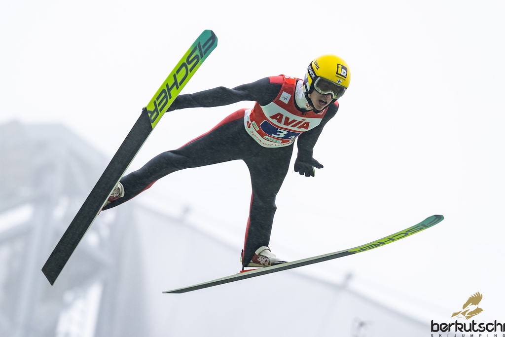 25.10.2026, Vogtland Arena, Klingenthal, GER, FIS Weltcup Ski Sprung, Sommer Grand Prix, Klingenthal, Herren, Teambewerb, im Bild Niko Kytosaho (FIN) // Niko Kytosaho (FIN) during the team competition of Ski Jumping Summer Grand Prix of the FIS Ski Jumping World Cup in Klingenthal, Germany on 2026/10/25. EXPA Pictures © 2026, PhotoCredit: EXPA/ Tadeusz Mieczynski